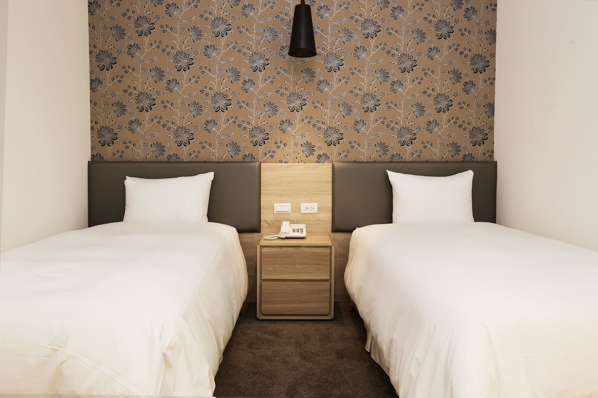 Twin Room, 2 Single Beds
