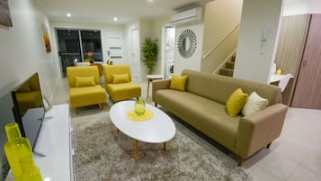 1 habitación, escritorio, tabla de planchar con plancha y wifi gratis