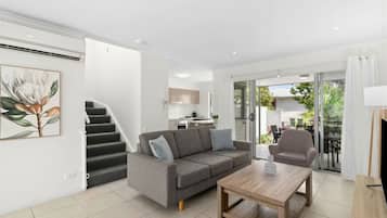 Stadtwohnung, 4 Schlafzimmer | Wohnbereich | Flachbildfernseher, DVD-Player