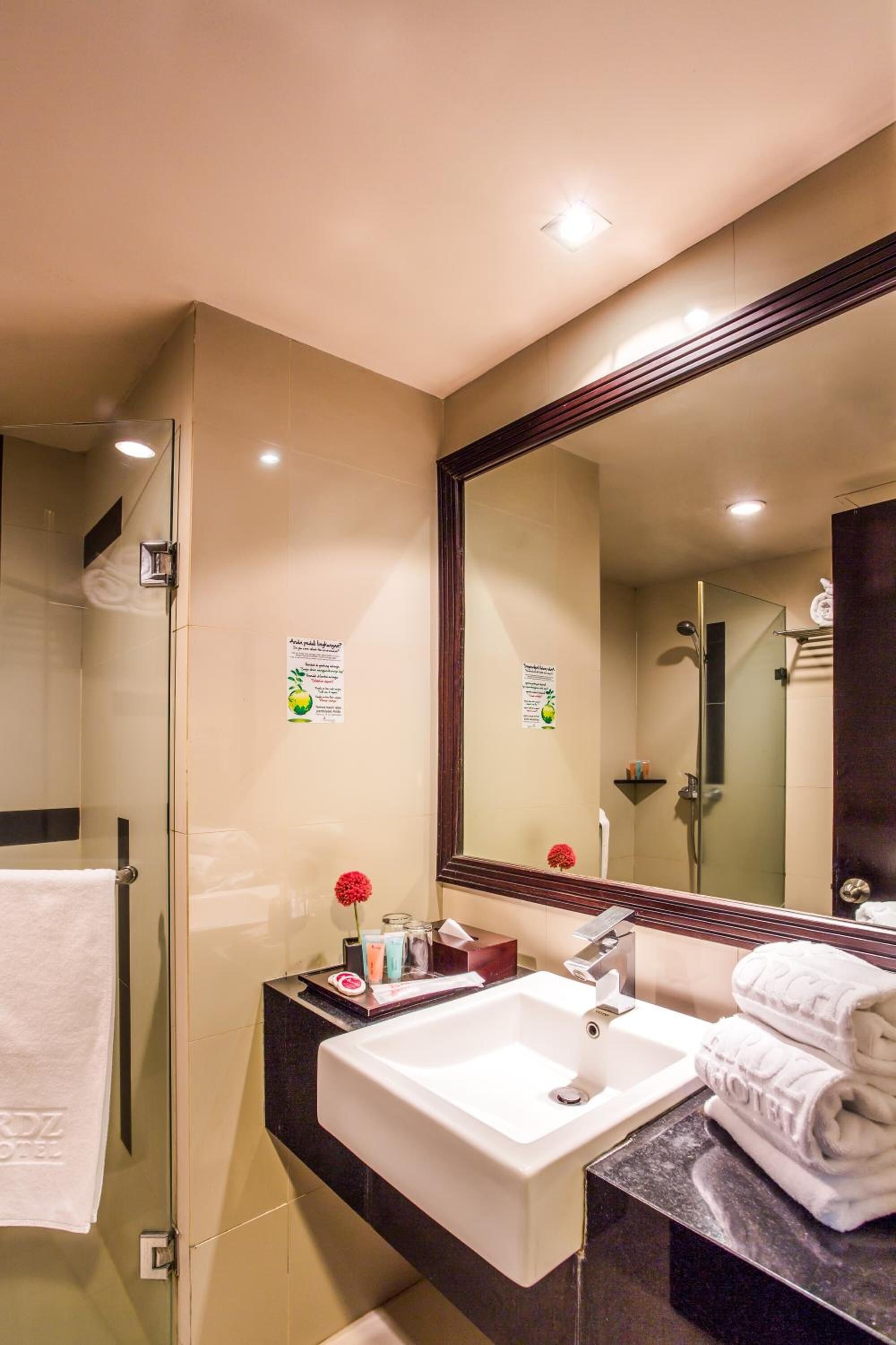 Foto - Orchardz Jayakarta