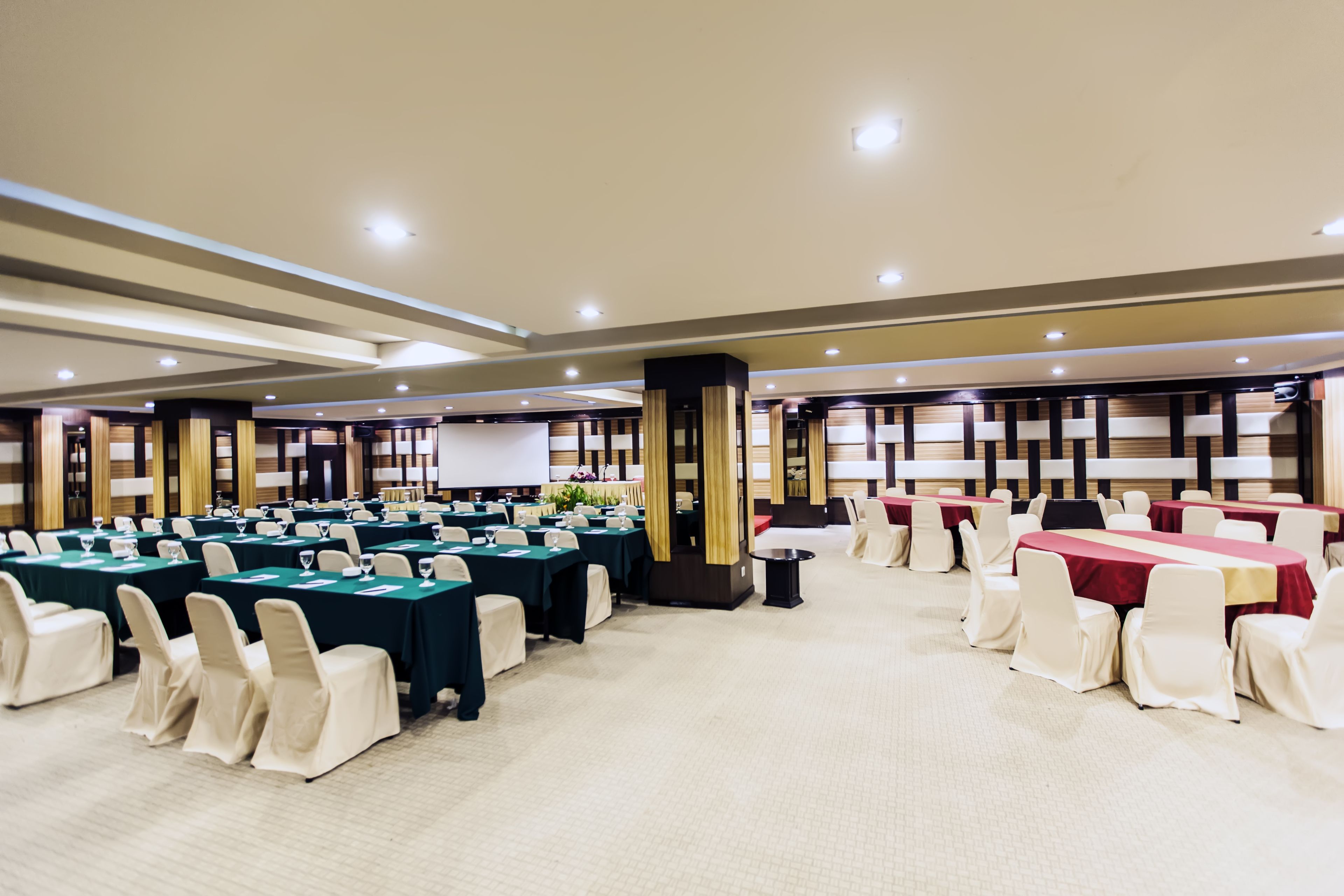 Foto - Orchardz Jayakarta