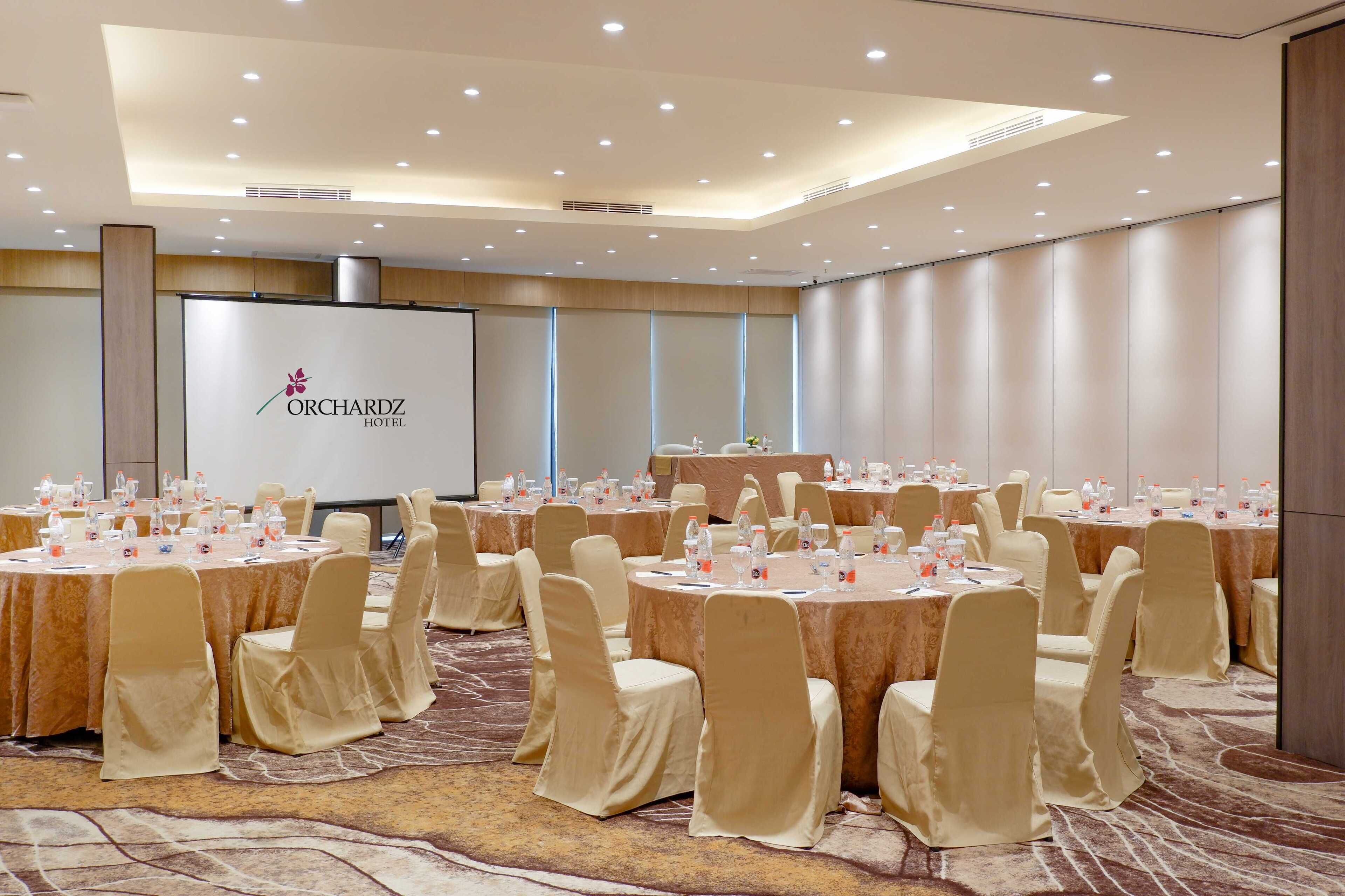 Photo - Orchardz Jayakarta