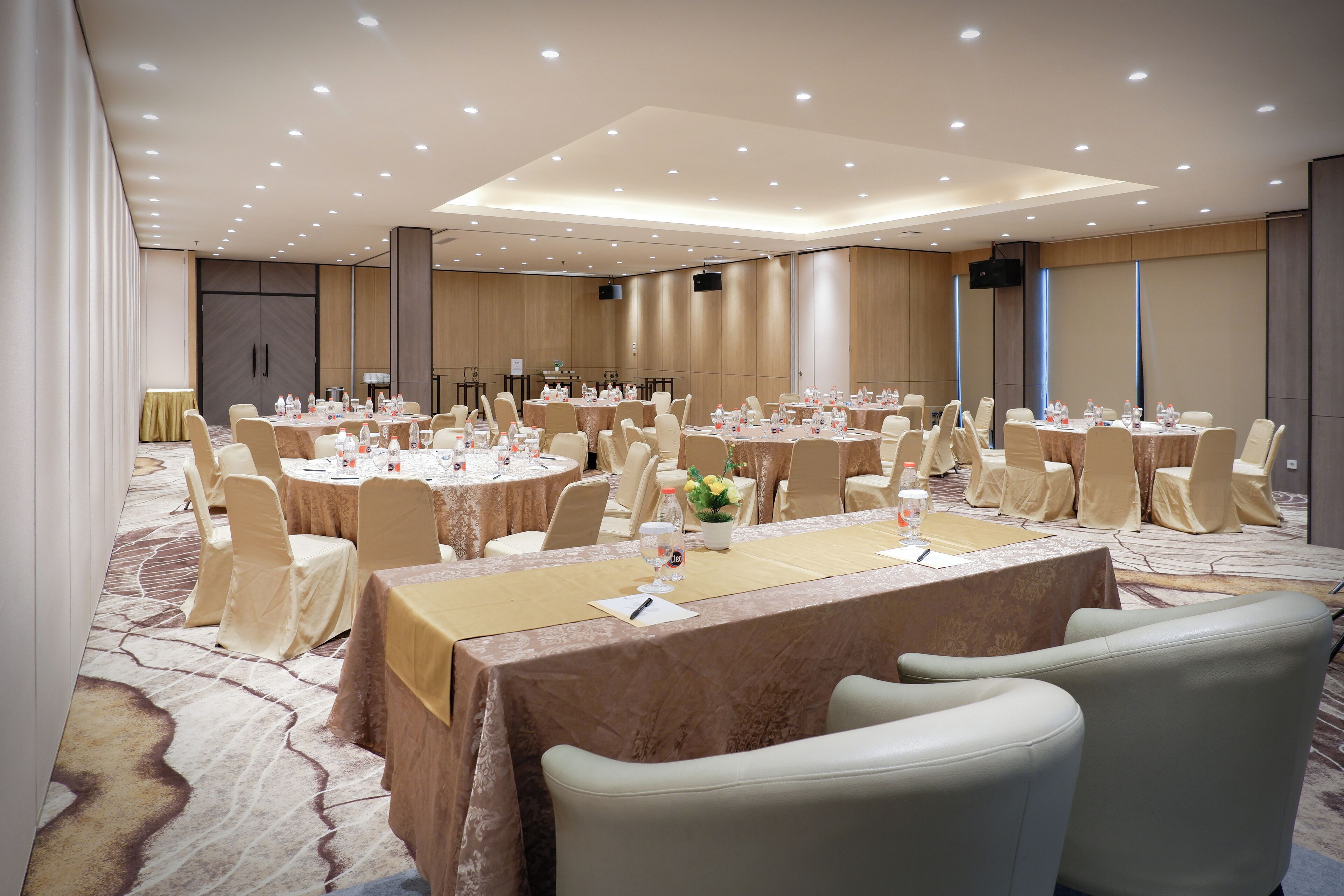 Photo - Orchardz Jayakarta