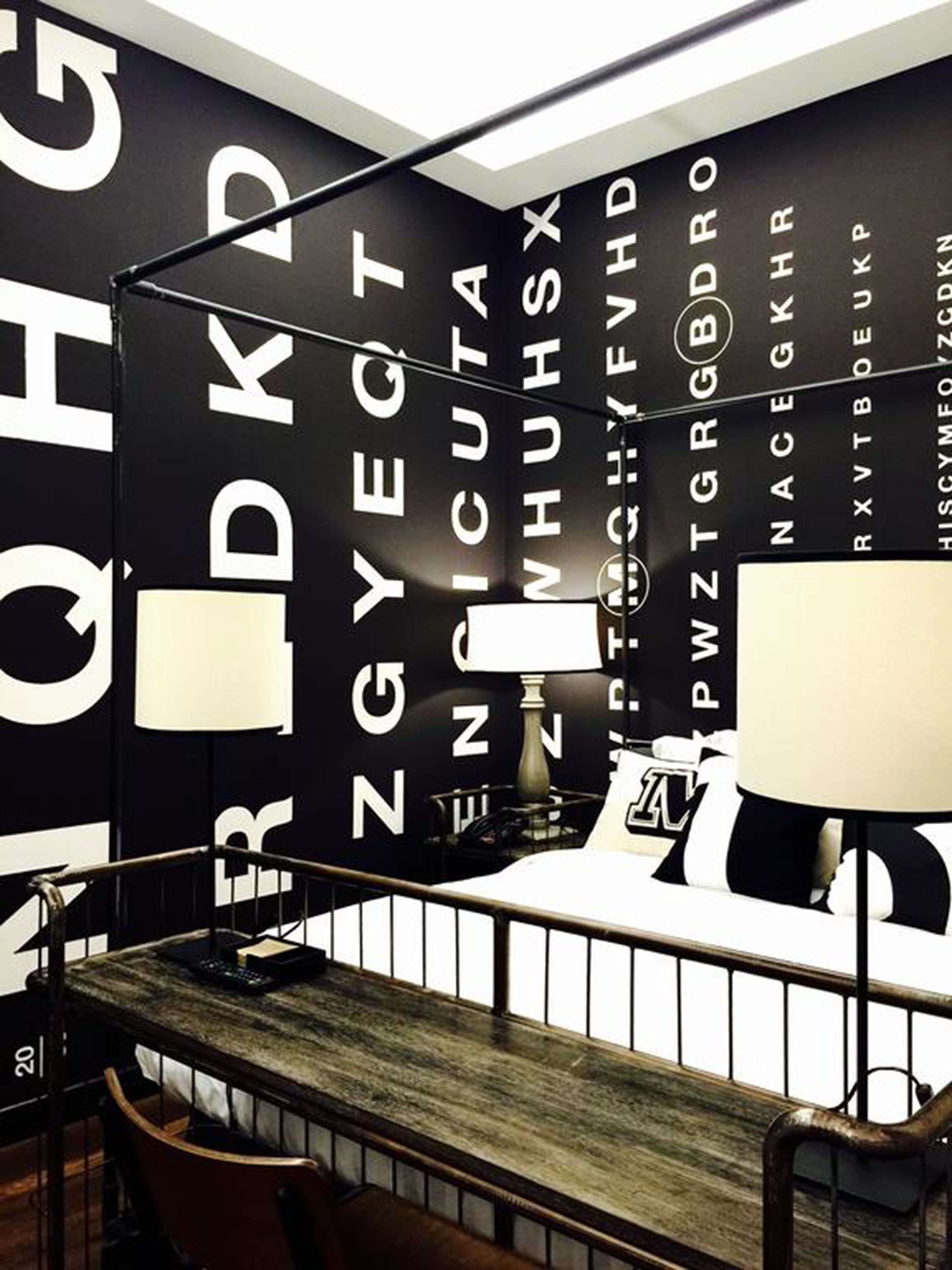 premier room, 1 king bed | minibar, in-room safe, desk, soundproofing