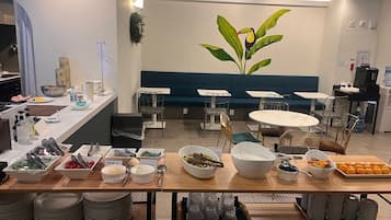 朝食 (テイクアウト)、毎日提供 (1 名様 12900 KRW)