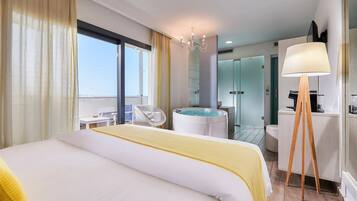 Honeymoon Suite with Jacuzzi Sea View | Balcony view