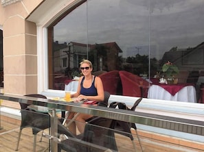 Déjeuner, dßner et souper servis sur place; cuisine vietnamienne