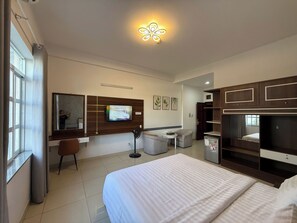 Standard Room | Minibar, coffre-fort, bureau, rideaux dâobscurcissement