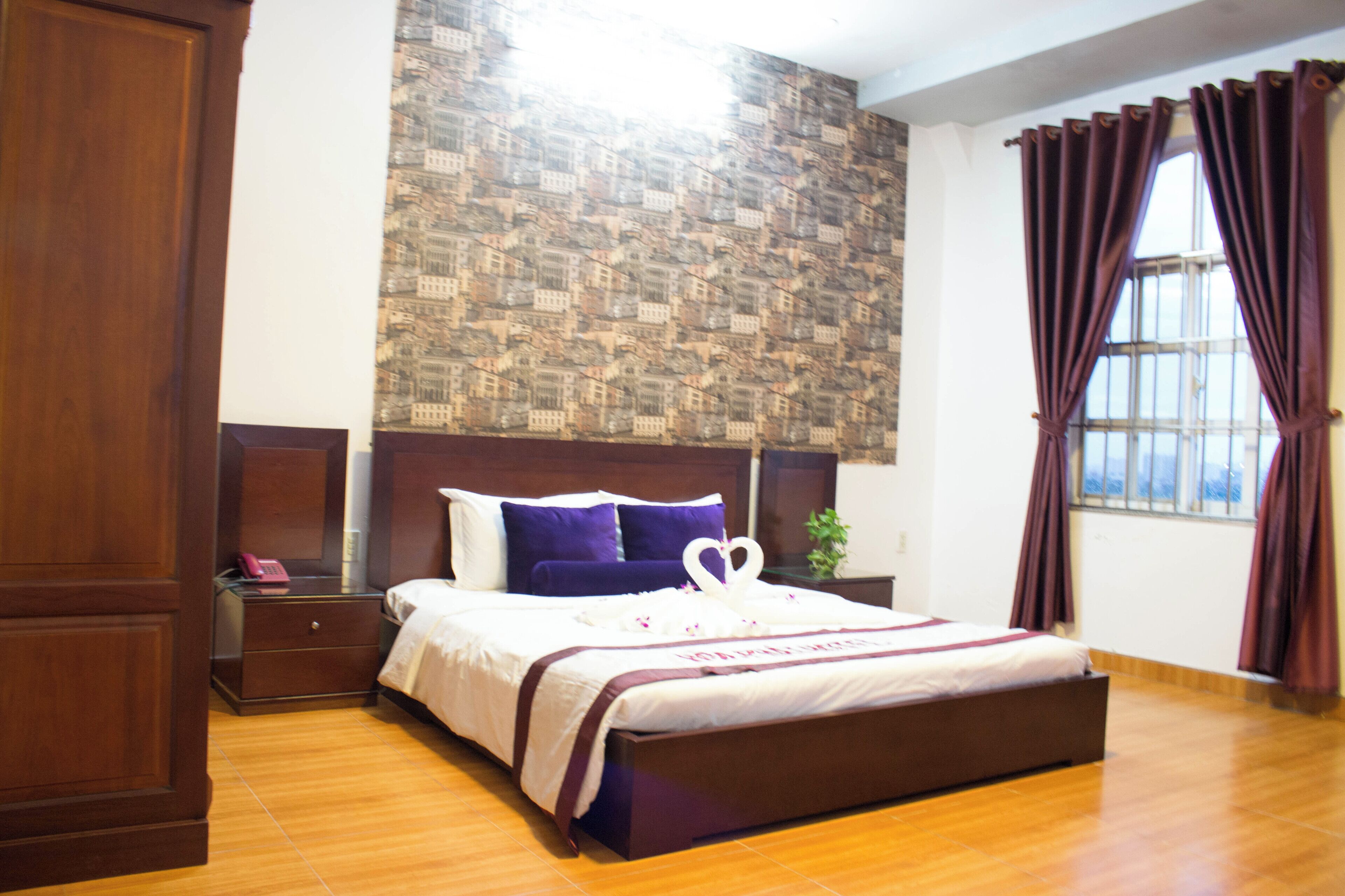 Deluxe Room  | Minibar, in-room safe, desk, blackout drapes