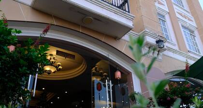 Hoa Phat Hotel & Apartment