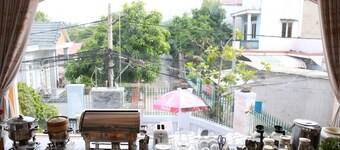 Hoa Phat Hotel & Apartment