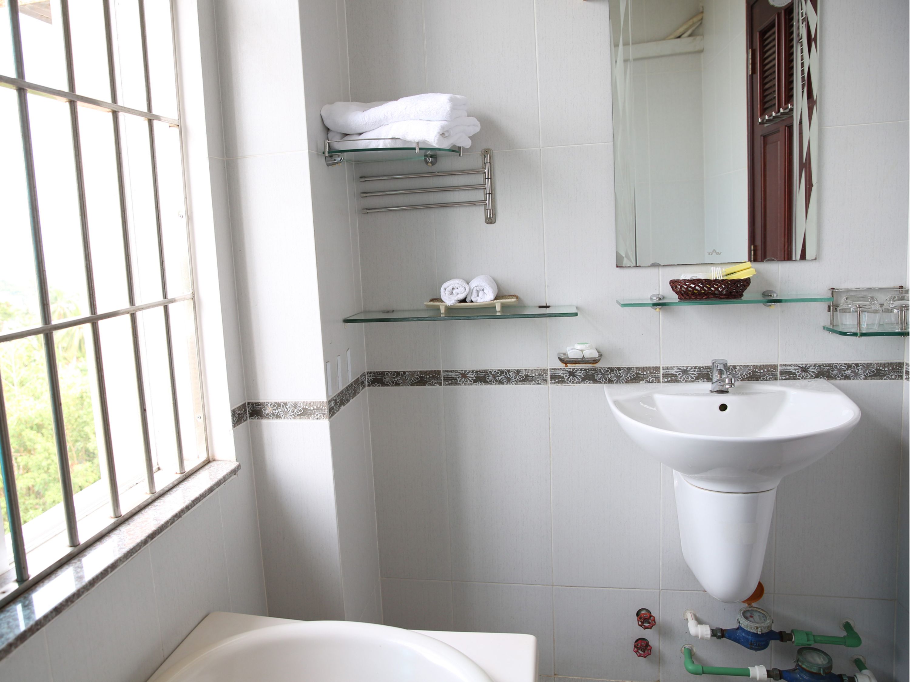 apartment 1 bedroom | bathroom | hair dryer, bathrobes, slippers, bidet