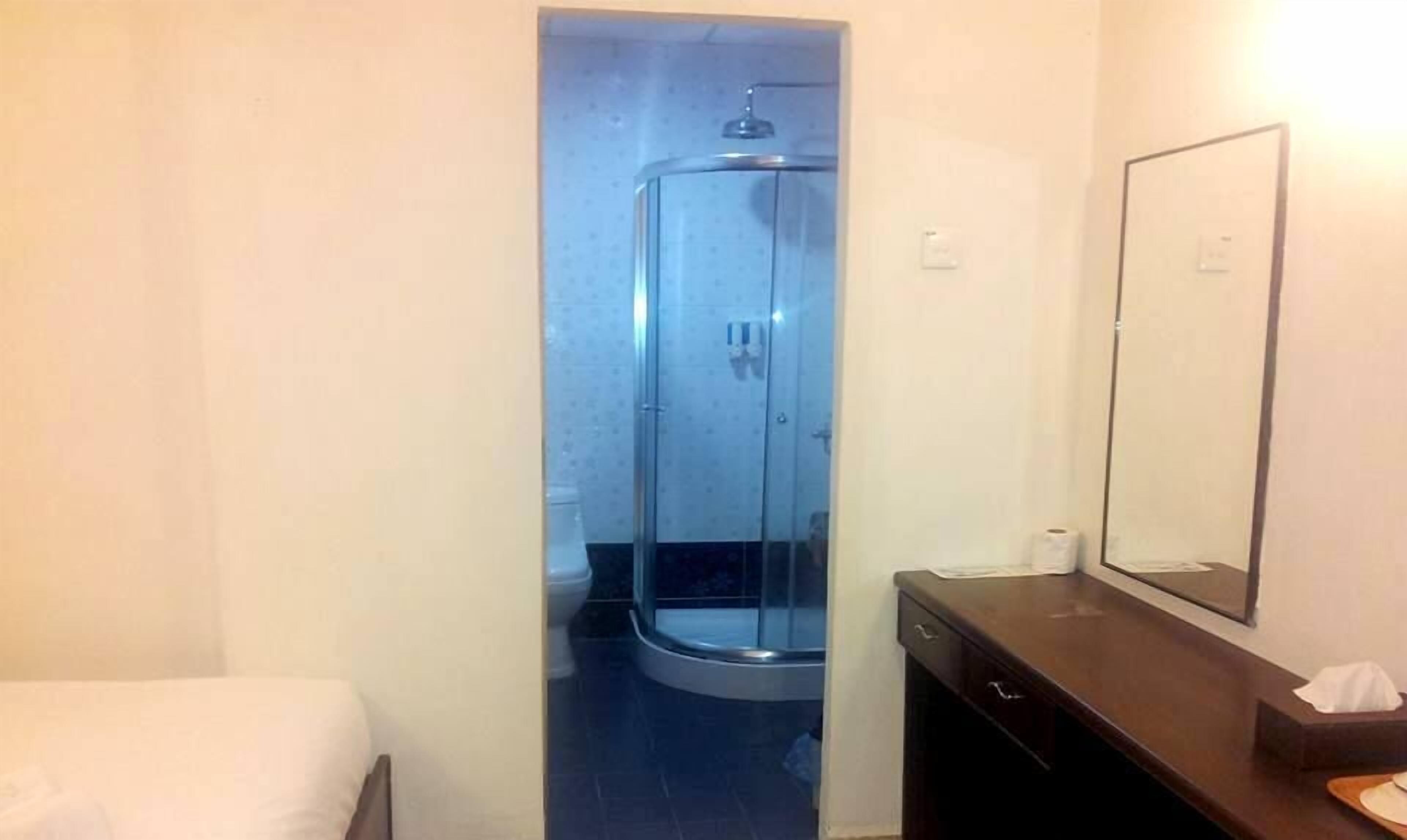 Bathroom shower