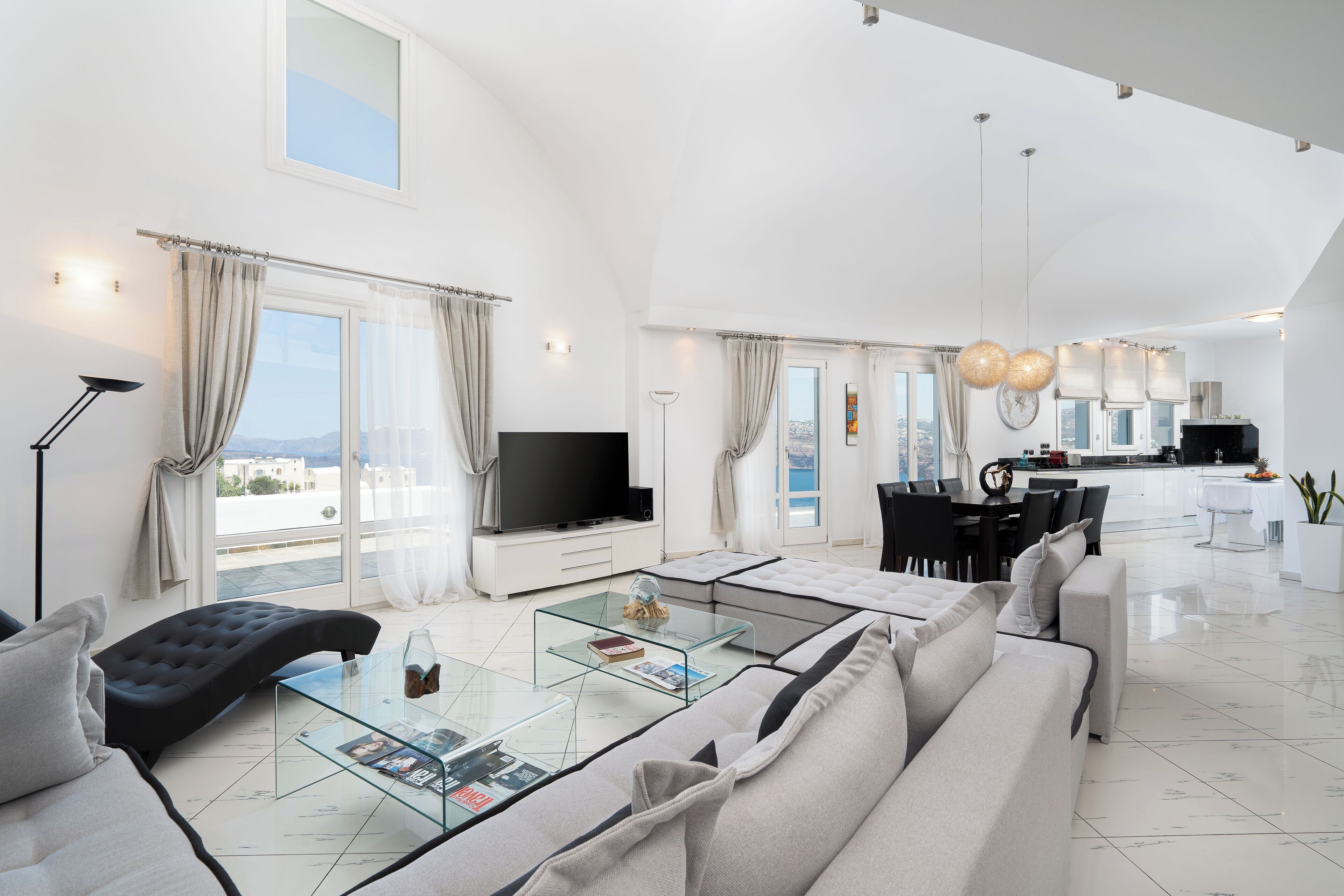 TV de tela plana 42 polegadas com canais via satélite, TV LCD, lareira