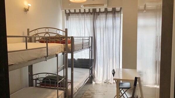 Standard Quadruple Room | Rollaway beds, free WiFi
