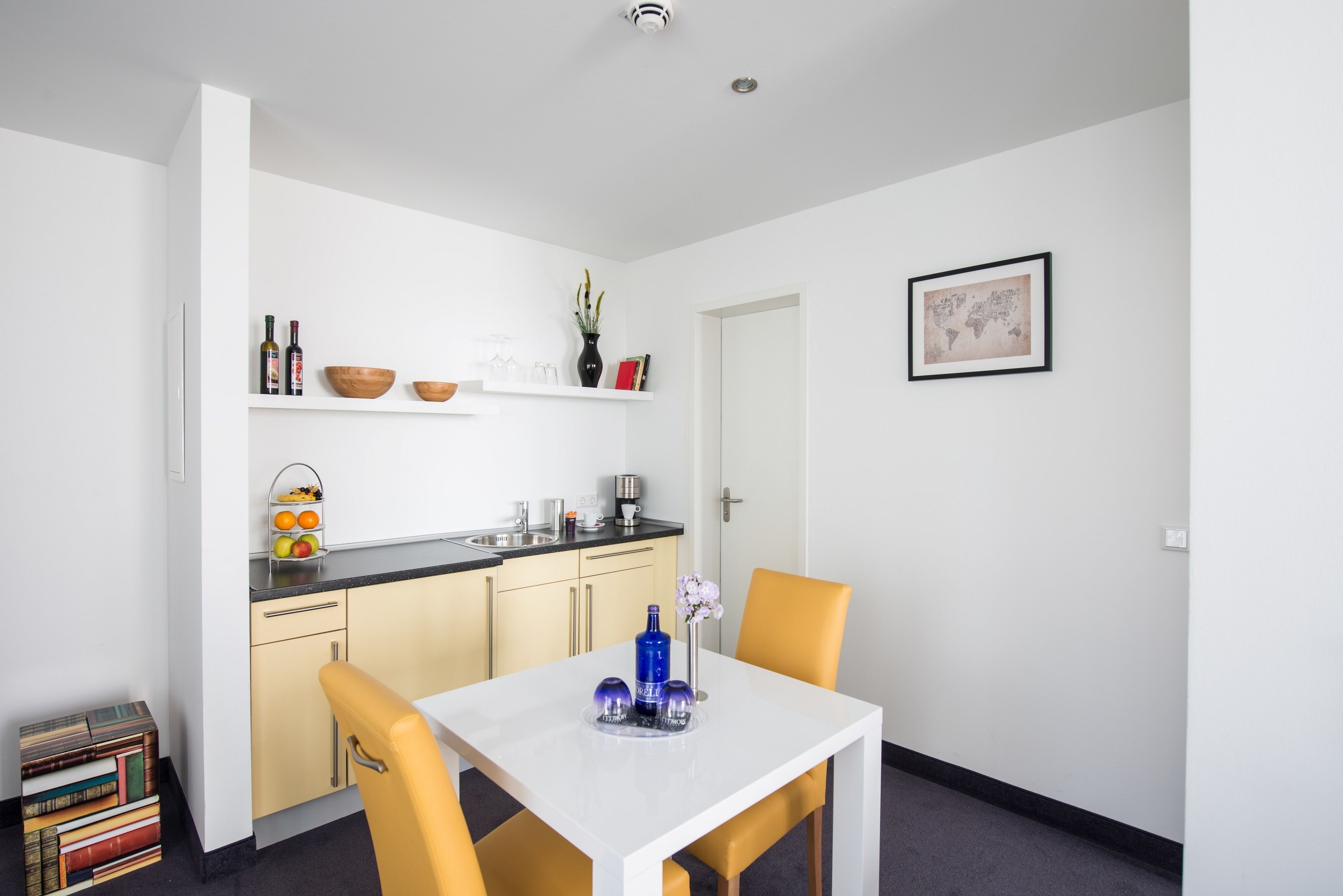 junior suite | private kitchen | high chair