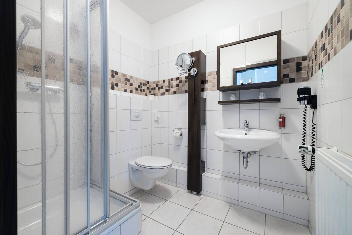 standard studio, kitchenette | bathroom | free toiletries, hair dryer, towels, soap