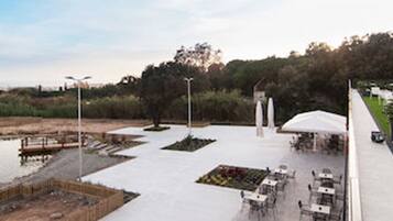 Children's play area - outdoor