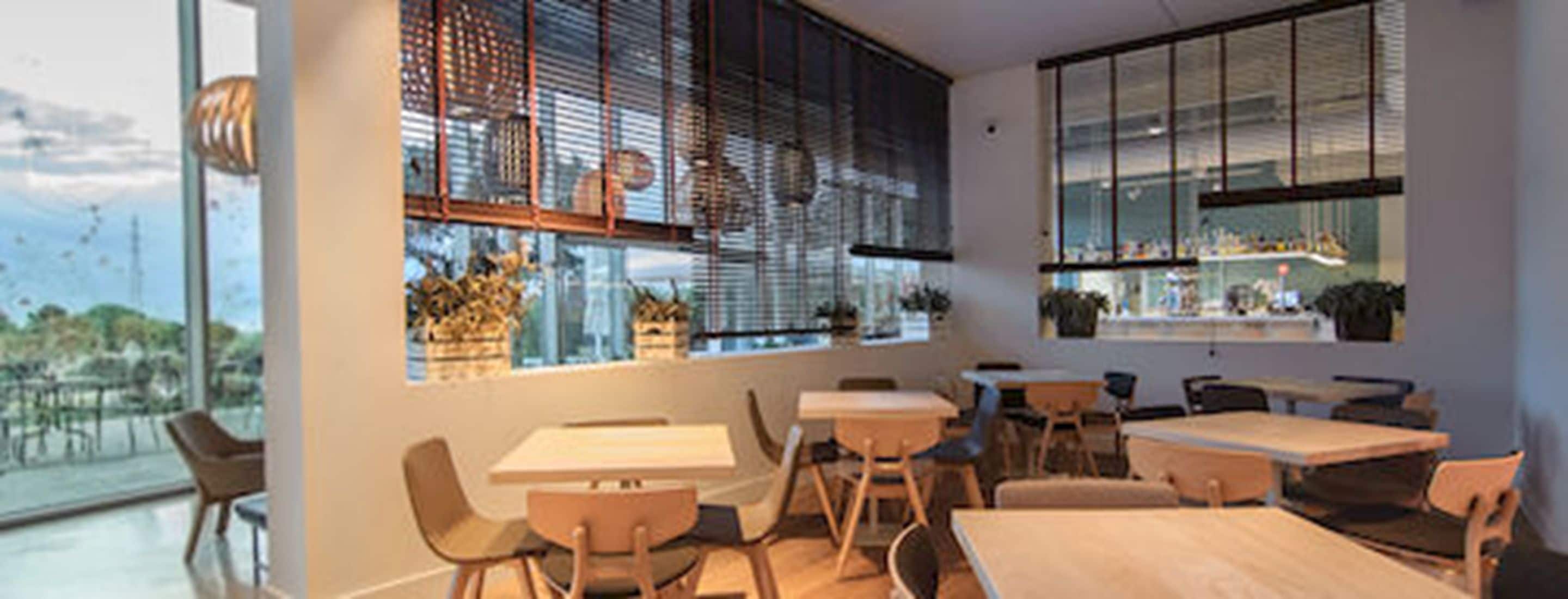 lunch and dinner served