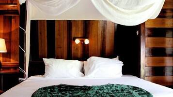 Caja de seguridad en la habitación y decoración personalizada