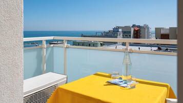 In-room safe, desk, cribs (surcharge), WiFi (free)