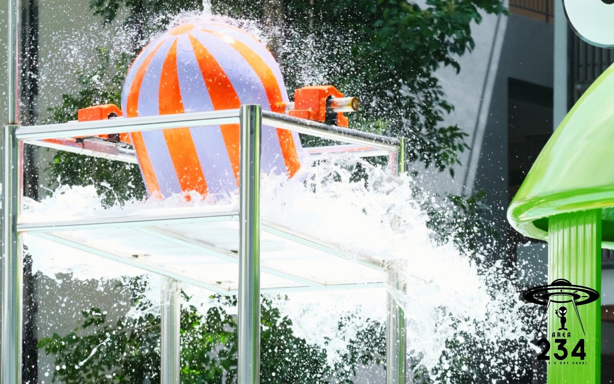 outdoor pool, open 10:00 am to 6:00 pm, pool loungers