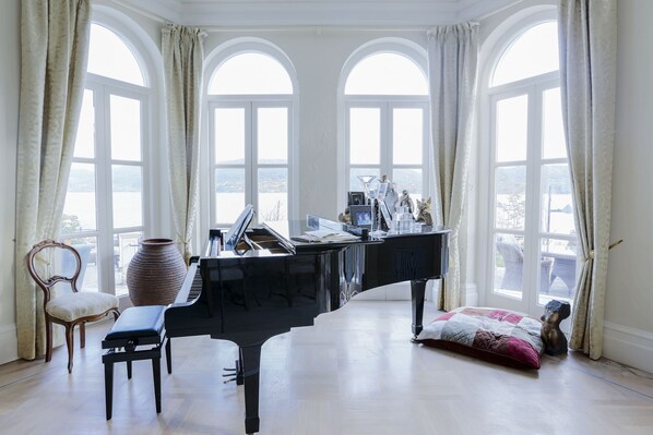 Ballroom - Villa Charlotte (Bergen)