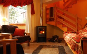 Télévision à écran plat de 32 pouces avec chaînes par câble, télévision