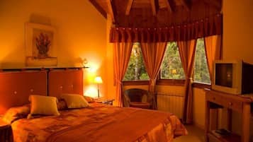 Free cots/infant beds, free WiFi, bed sheets