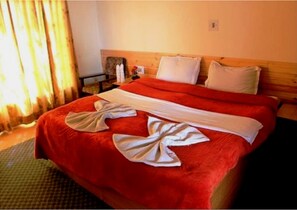 Bureau, lits pliants/supplémentaires, Wi-Fi gratuit, draps fournis