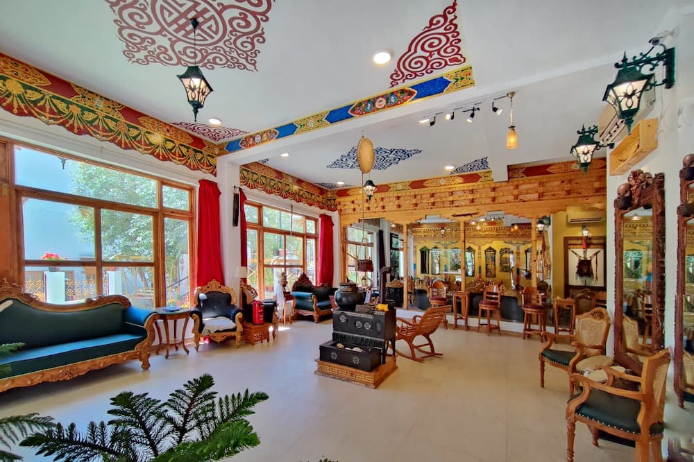 Grand Himalaya