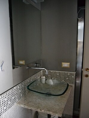 Habitación doble de lujo, balcón | Baño