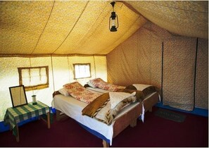 Desk, rollaway beds - TIH Mystique Meadows Camp (Leh)