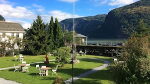 View from property - Tørvis Hotell (Luster)