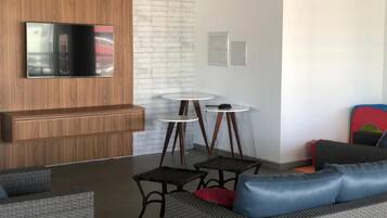 Coin salon dans le hall