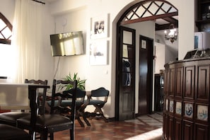 Bar (in der Unterkunft)