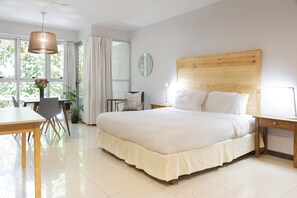 Studio, balkon | Seprai premium, selimut bulu angsa, brankas, dan didekorasi berbeda-beda