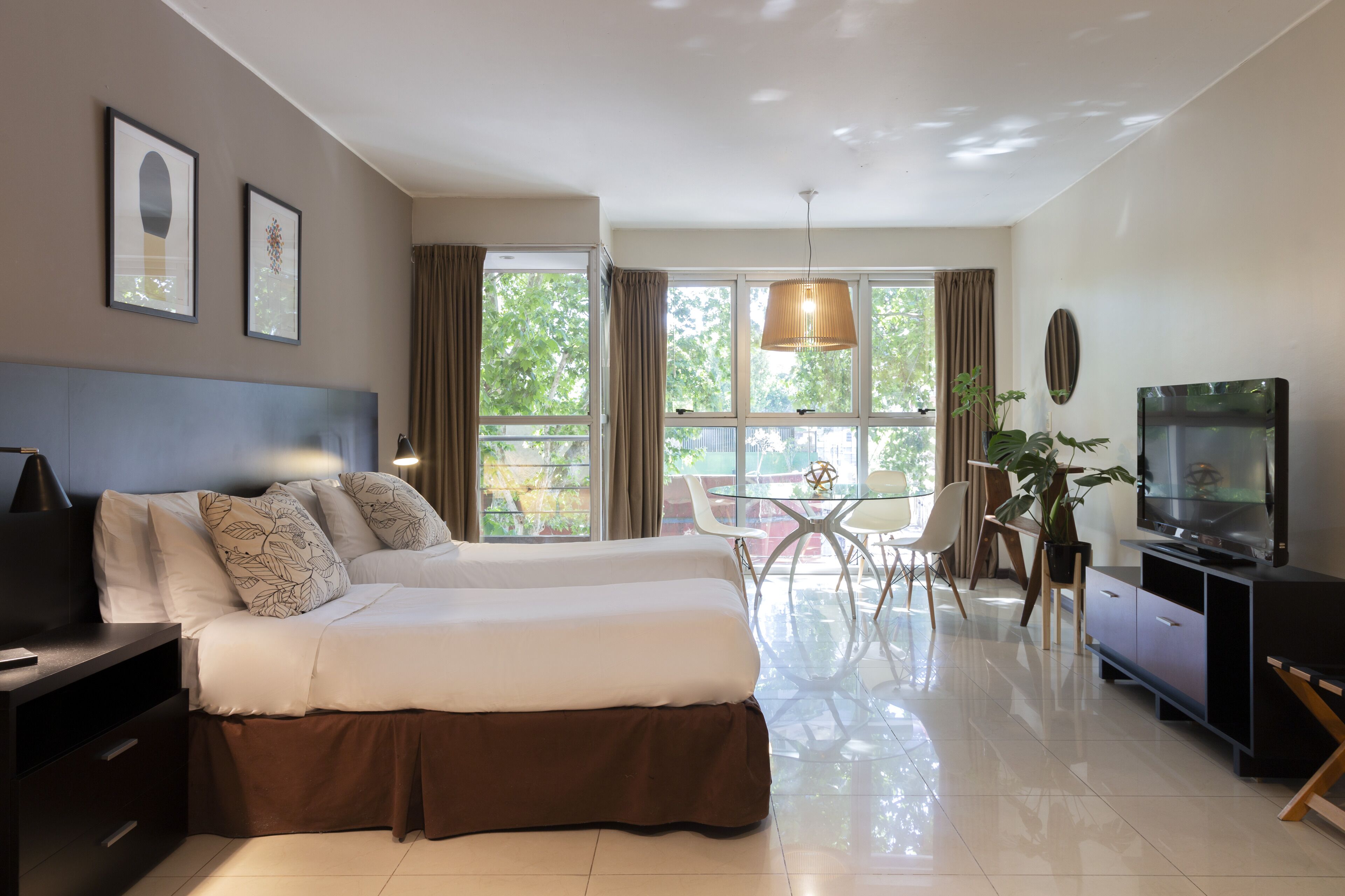 Loftsrom – comfort, 1 kingsize-seng | Sengetøy av topp kvalitet, dundyner og safe på rommet