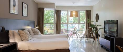 Comfort-Loft, 1 King-Bett | Hochwertige Bettwaren, Daunenbettdecken, Zimmersafe