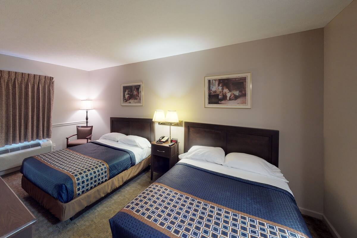 Premium bedding, desk, iron/ironing board (on request), WiFi (free)