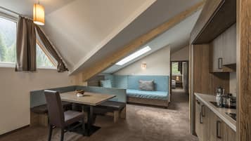 1 chambre, minibar, coffres-forts dans les chambres, bureau