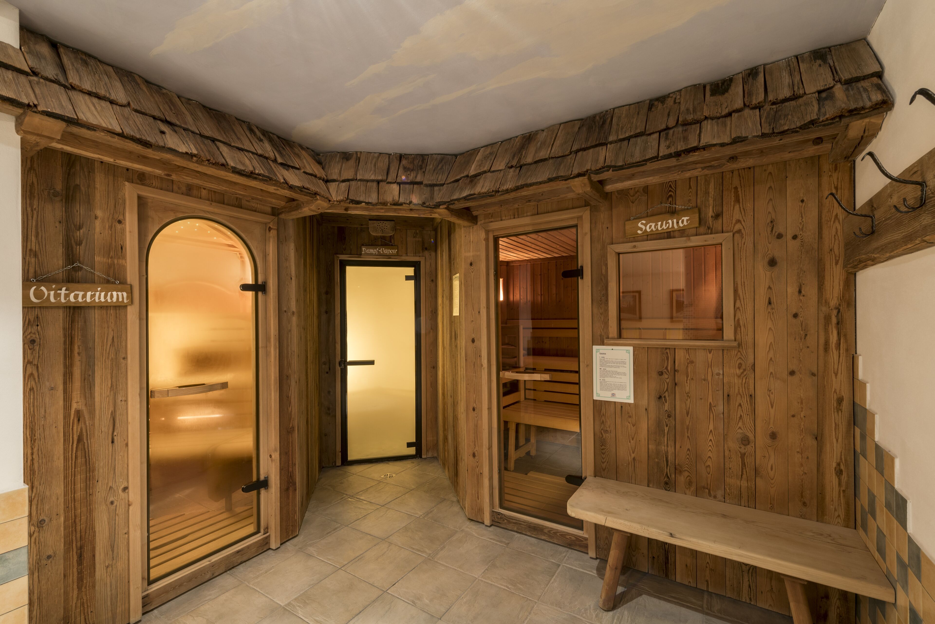 sauna, hot tub, turkish bath/hammam, body treatments, massages
