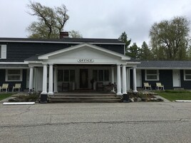 Fachada de la propiedad