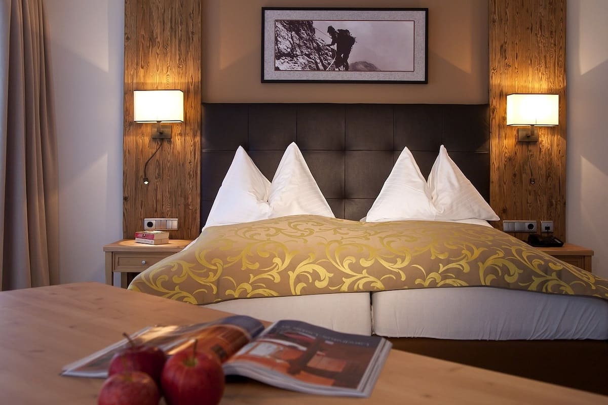 standard double room, balcony | in-room safe, free wifi