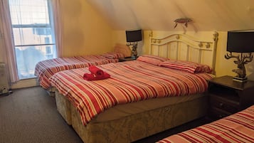 Family Quadruple Room | Free WiFi