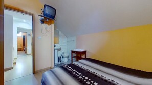 書桌、折疊床/加床、免費無線上網、床單