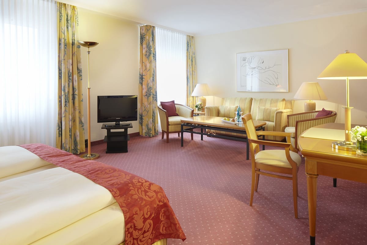 Chambre Double Confort | Coin séjour