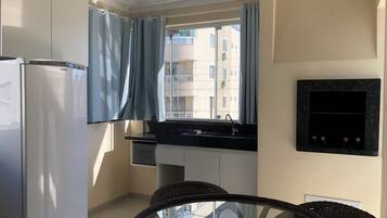 Televisión LED de 40 pulgadas con canales digitales, una televisión