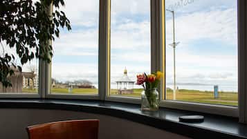 Lunch and dinner served, local cuisine