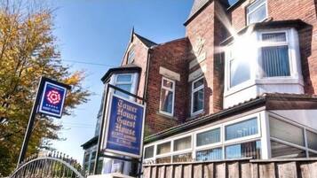 واجهة المنشأة